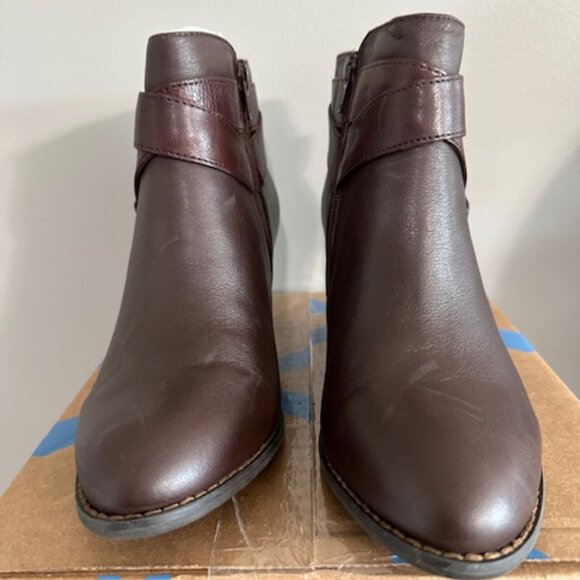BRAND NEW VIONIC WOMENS TRINITY ANKLE LEATHER BOOTIE. - WITHOUT BOX - Picture 1 of 6